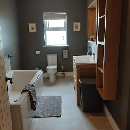 4 Bedroom House In Co Donegal *